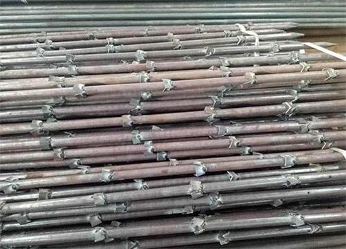 西华隧道钢花管